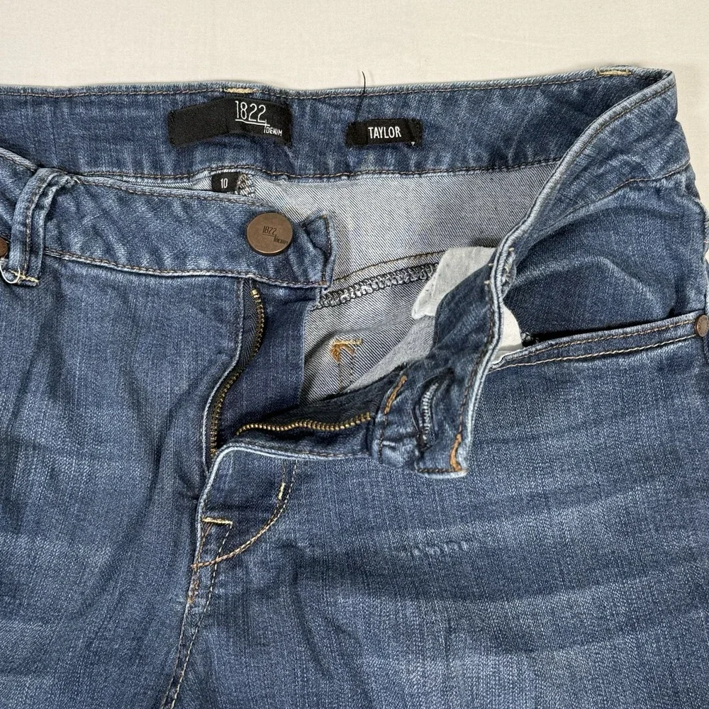 Lot of 3 Women s Jeans‎ 2 x 1822 and FashionNova Size 10/11 See Decrip for sizes